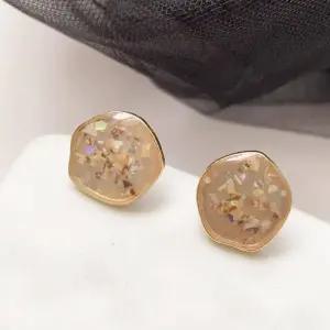 [라일리쥬얼리] Rly TBZ VIDS-SS1424 펄 눈꽃 골드귀걸이