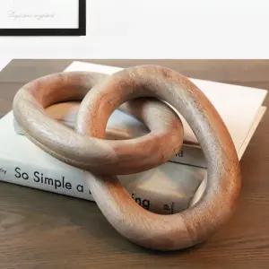 우드 체인 링크 장식 - 커피 테이블 장식용 13인치 나무 물체와 가정용 중성 선반 스타일링 책 또는 집들이