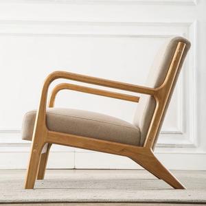 독서의자 카페 거실 라탄 스툴 판면 안락 휴게실 콘락킹 내추럴 월넛암체어 발판