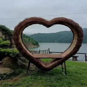 야외 포토존 벤치 빈티지 가구 장미주물 유럽풍