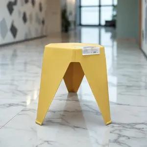 목욕의자 플라스틱 디자인의자 옐로우 회전의자