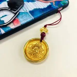 수호와 행운을 담은 핸드폰장식 행운부적 수호부적 핸드폰키링 전통매듭 핸드폰펜던트 금색부적 핸드메이드