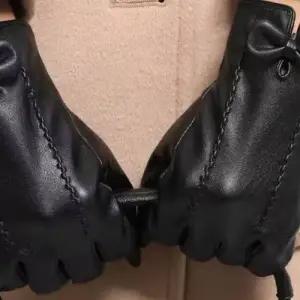 스마트폰 터치 글러브 우아한 포인트 가죽장갑