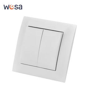 흰색 버튼 전등 스위치 클래식 난연성 AC 2 갱 단방향 EU 표준 스프레이 플라스틱 패널 벽 로커 켜기/끄기