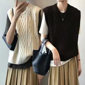 라운드넥 베스트 니트 조끼 쪼끼 루즈핏 꽈배기 여성