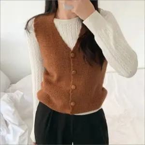 니트조끼 포근한 베스트 여성 레이어드 4색 v넥 버튼
