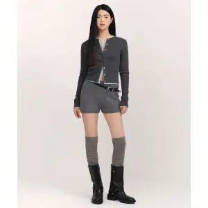 무신사스탠다드 우먼즈 미니 부클 니트 쇼츠 미디엄 그레이 1712893