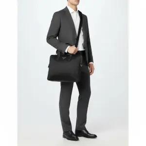 배송 리나일론 브리프케이스 서류가방 2VE368 XOM 2DMH F0002