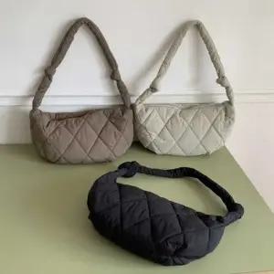 여성 외출 소지품 가방 핸드폰 지갑 퀼팅 숄더 백 대학생숄더백코디 직장인캐주얼가방