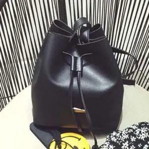 여성용 XML993C7 베이직 추천 깔끔 심플 꾸안꾸 데일리 크로스