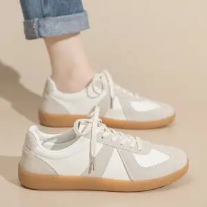 남녀공용 심플 단화 스니커즈 화이트 커플