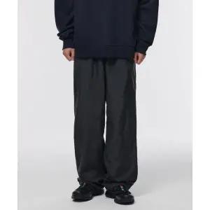 무신사스탠다드 MUSINSA STANDARD 속기모 나일론 와이드 스트링 팬츠 [다크 그레이]MMCPCBZ01-DG 113321