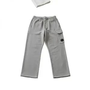 [CP컴퍼니] 다이애그널 레이즈드 플리스 카고 스 팬츠 154069918