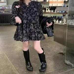 패턴 쉬폰 미니 A라인 잔꽃무늬 셔링 원피스 캉캉