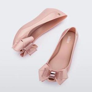 미니멜리사성인 젤리샌들 메듀즈 포제션 2023