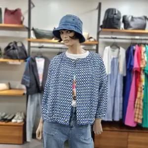 베네통/애플아울렛/백 자수 포인트 벌룬 소매 점퍼/BAJP03441