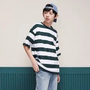 [에꼴리에] 남자 여름이월 5부빅보더 스트라이프티(25B0407)