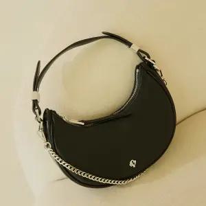 알도 샬리사 숄더 백 - 블랙 ADB1H041HZ004