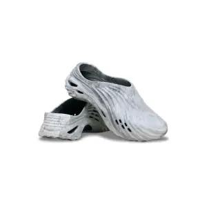 [아웃도어스/크록스]에코 워터컬러 마블 웨이브 블랙/화이트