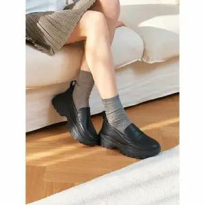 [하프클럽/무크]엠.무크 레지나 소가죽 로퍼 스니커즈 블랙 516623302AA