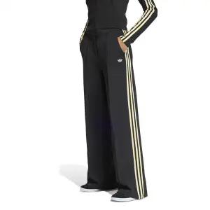 아디다스 스포츠 테일러드 팬츠 [KD2963/0121623]