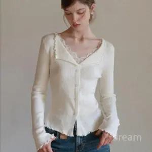 EGGKA 슬림핏 탑 레이스 리브 니트 트림