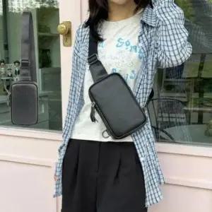 [패션] 경량 데일리 가죽 미니 슬링백 조절 가능한 스트랩 휴대용 가방