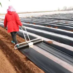 1인 비닐피복기 수동 멀칭기 고추밭 비닐씌우는기계