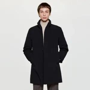 백화점 헤지스 25 남성 하이넥 구스다운 하프 코트 HZCO5D460BK