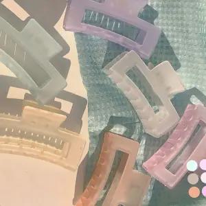 데일리헤어 데이트룩 투명 6가지색 사각 집게핀 출근룩 컬러집게핀 심플머리핀 파스텔톤