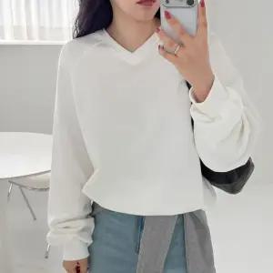 [에이와비] #AWABMADE:_스테디브이맨투맨 -3color