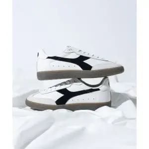 디아도라 살토 WHITE D4363LCR71WHT 160682