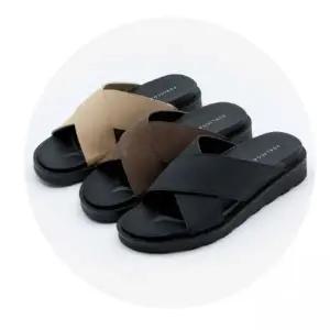 남성 슬라이드 사무실 실내화 외출 휴가 가벼운 샌들 3색 TP