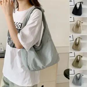더모아상회 여성 베이직 포켓 숄더백 나일론 경량 가벼운 가방