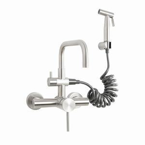 휴대용 분무기가 장착된 TryWELL 벽걸이 수도꼭지 6인치 센터 주방 360 스테인리스 스틸 상업용 싱크대 접이식 79인치 호스 악세사리 세트(W-004P)