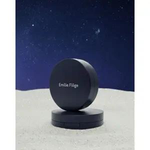 에밀리플뢰게 쿠션 다크닝없는 수부지 건성 모공커버 쿠션팩트 세미글로우