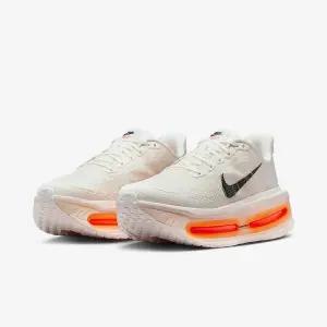 보메로 프리미엄 로드 러닝화 IQ4035-100