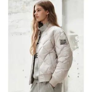 백화점 지프 남여공용 경량다운 다이아퀄팅 항공점퍼 JP3JPU256