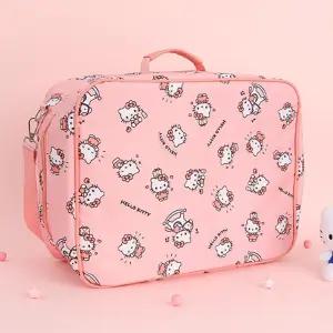 산리오 헬로키티 패턴 여행가방