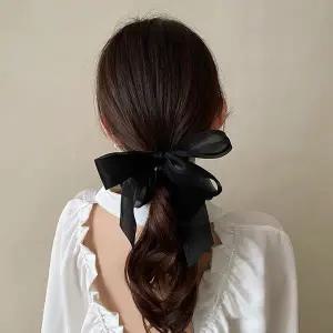 [에이치플러스몰]헤어악세사리 리본 바나나 핀 긴 단발 헤어 반 묶음 머리 삔 블랙