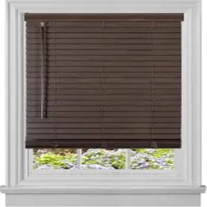 무선 룸 다크닝 플랜테이션 블라인드 - 가로 36인치 세로 52인치 2인치 비닐 슬랫 사이즈 마호가니 마데라