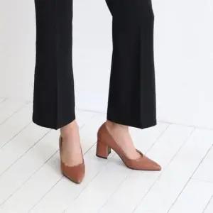 미들구두 국내제작스틸레토 통굽 미들굽 여성 하이힐 구두Y