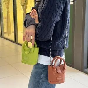 여성 미니 크로스백 토트 겸용 초미니백 데일리가방