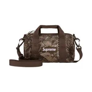[정품] 슈프림 Supreme Mesh Mini Duffle Bag Truetimber Kanati Camo - 25SS 메쉬 미니 더플백 트루팀버