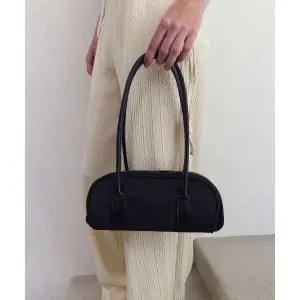 매장정품 DIAGONAL SLEEK MINI SHOULDER BAG (black)