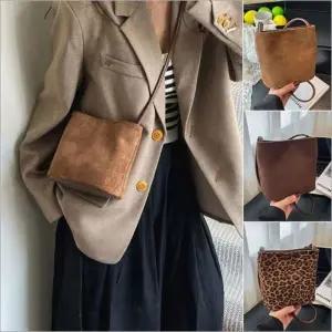 크로스백 가방 사각 미니 3컬러 버킷백 데일리 스웨이드 여자 프렌치