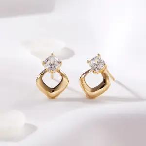 14K 더블 쿠션컷 큐빅 침귀걸이 한쌍 MNE42428