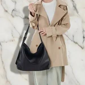CMB4221여성 대학생 스타일 심플 가죽 대형 숄더백