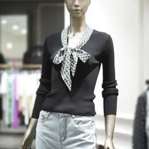 [알렉시스엔]제시뉴욕 스카프 브이넥니트 JD25NSKO5140_s