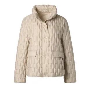 [롯데백화점]크레송 차이나형오리털경량패딩 NWCGDG67